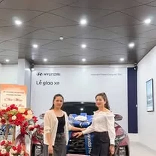 Bàn giao xe Hyundai cho khách hàng tại Hà Tĩnh